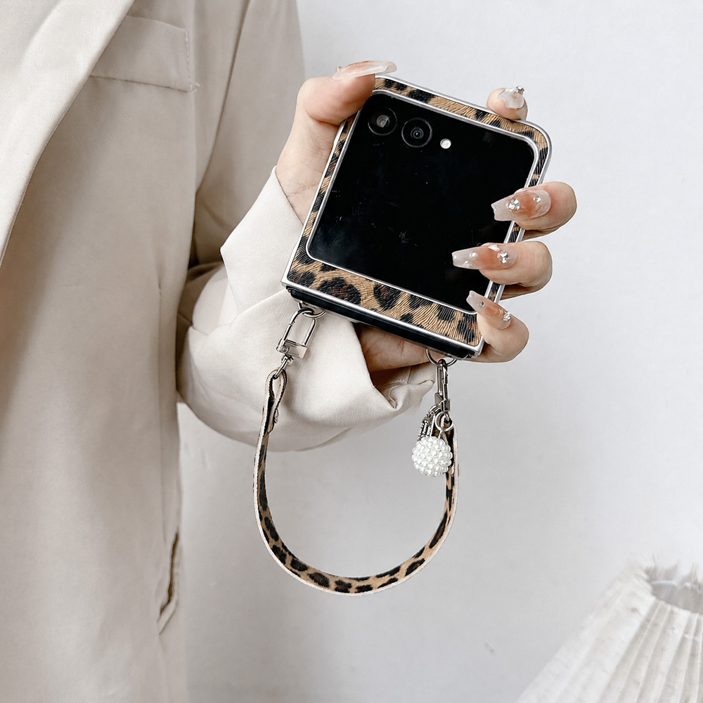 حافظة هاتف قابلة للطي بطبعة جل - مراجعة Men Accessories For Travel وسعره